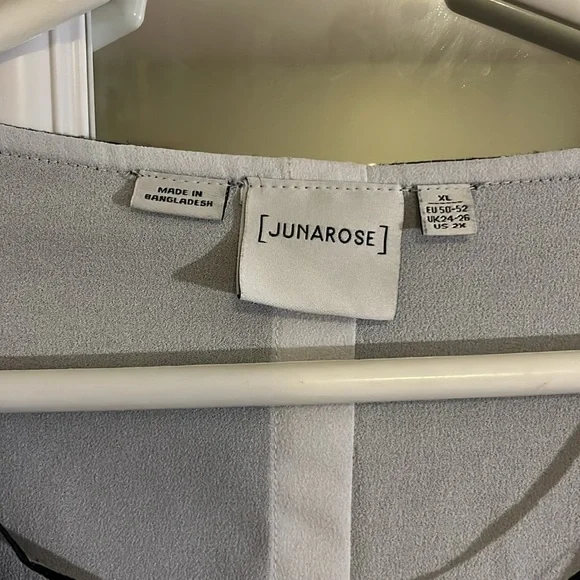 Women's Black and White Top - Picture 2 of 2